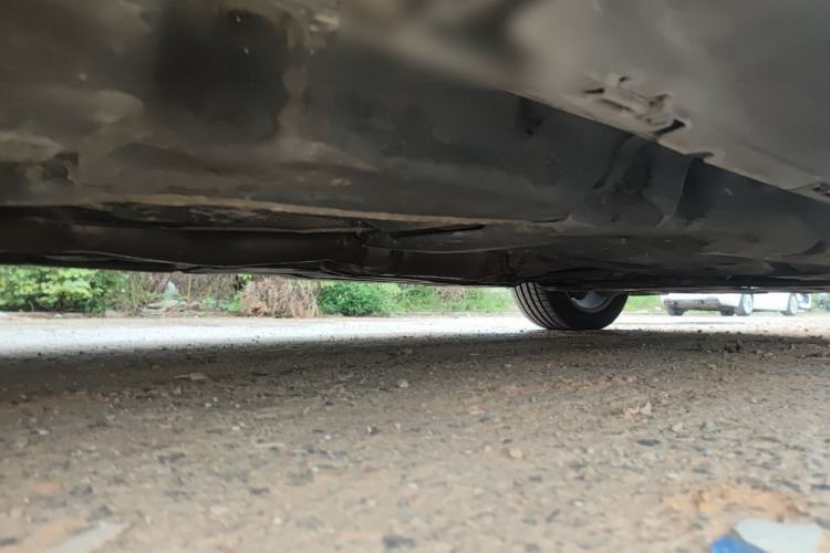 Used Mercedes-Benz M-Class 2014 ML 400 4MATIC Dynamic Model Chassis Rear Right