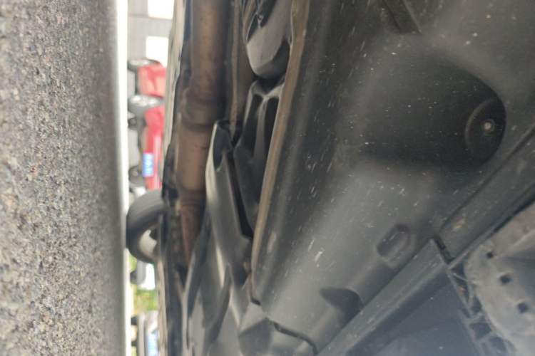 Used Mercedes-Benz M-Class 2014 ML 400 4MATIC Luxury Model Chassis Rear Right