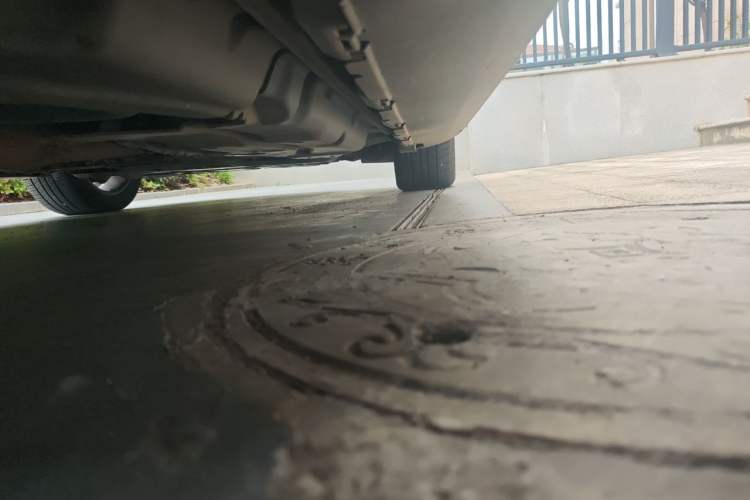 Used Mercedes-Benz M-Class 2014 ML 400 4MATIC Luxury Model Chassis Rear Right