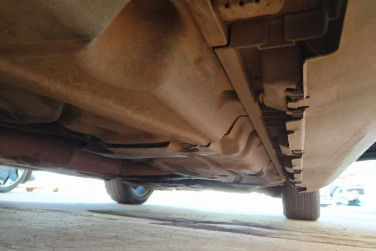 Used Mercedes-Benz M-Class 2014 ML 400 4MATIC Dynamic Model Chassis Rear Right