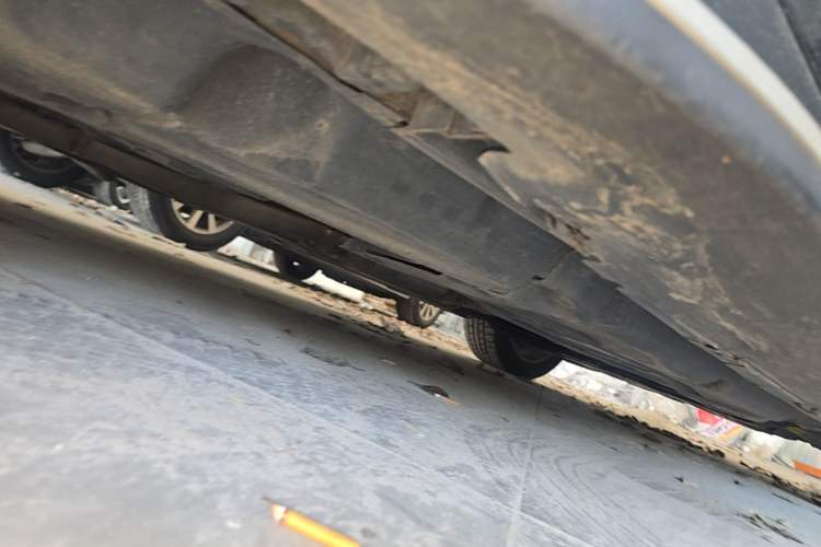 Used Mercedes-Benz M-Class 2014 ML 400 4MATIC Dynamic Model Chassis Rear Right