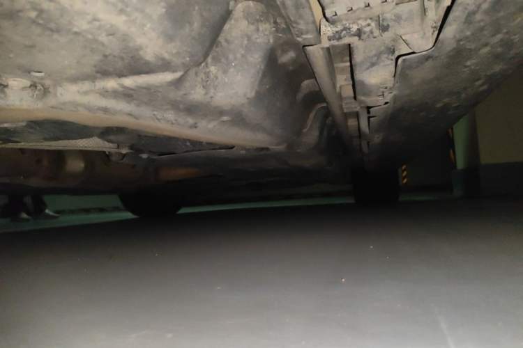 Used Mercedes-Benz M-Class 2014 ML 400 4MATIC Dynamic Model Chassis Rear Right