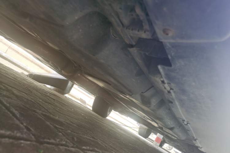 Used Mercedes-Benz M-Class 2014 ML 400 4MATIC Dynamic Model Chassis Rear Right