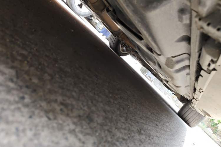 Used Mercedes-Benz M-Class 2014 ML 400 4MATIC Luxury Model Chassis Rear Right