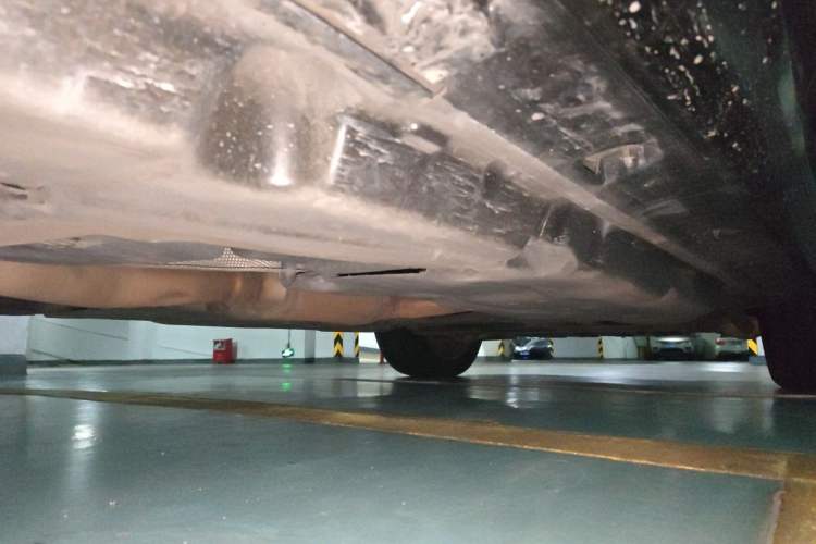 Used Mercedes-Benz M-Class 2014 ML 400 4MATIC Dynamic Model Chassis Rear Right