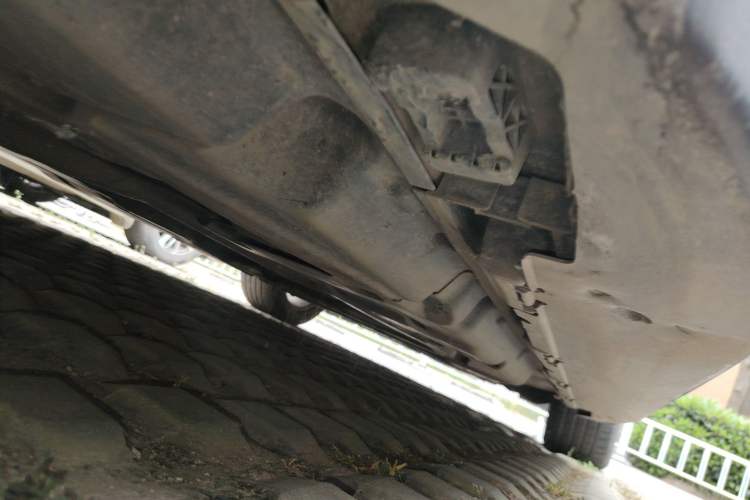 Used Mercedes-Benz M-Class 2014 ML 350 CDI 4MATIC Chassis Rear Right
