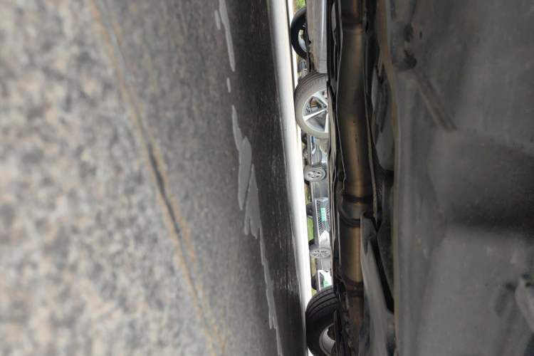 Used Mercedes-Benz M-Class 2014 ML 400 4MATIC Luxury Model Chassis Rear Right