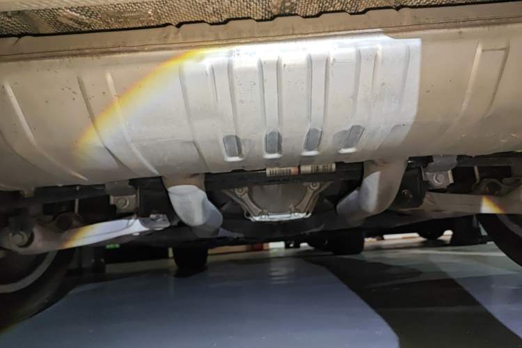 Used Mercedes-Benz M-Class 2014 ML 400 4MATIC Luxury Model Chassis Rear