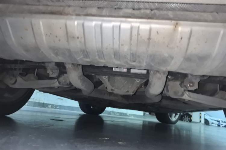 Used Mercedes-Benz M-Class 2014 ML 400 4MATIC Luxury Model Chassis Rear