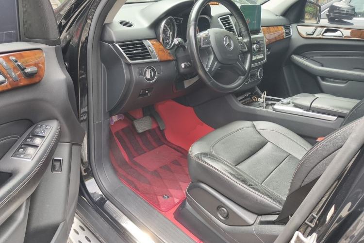 Used Mercedes-Benz M-Class 2014 ML 400 4MATIC Dynamic Model Driver Seat