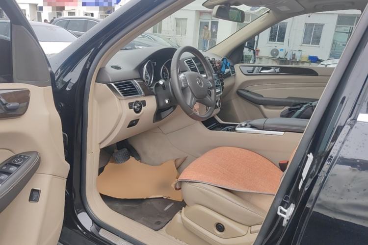 Used Mercedes-Benz M-Class 2014 ML 350 CDI 4MATIC Driver Seat