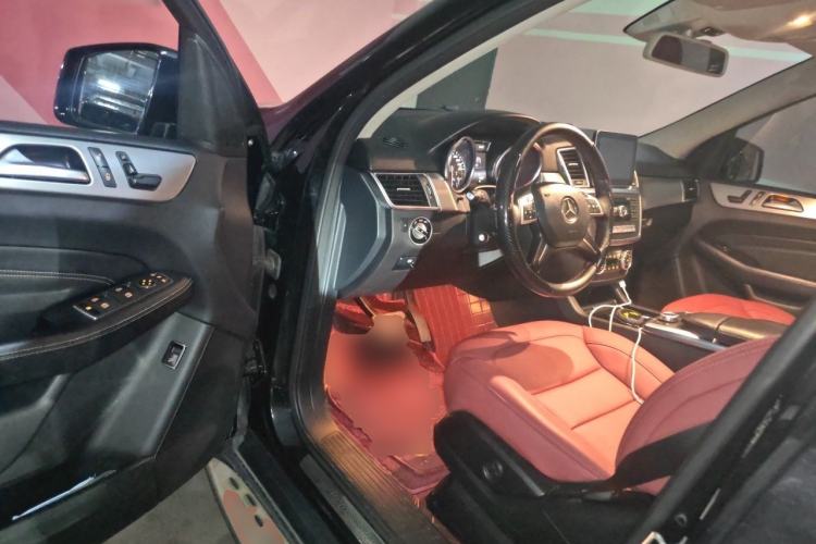 Used Mercedes-Benz M-Class 2014 ML 320 4MATIC Driver Seat