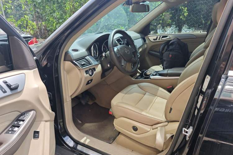 Used Mercedes-Benz M-Class 2014 ML 320 4MATIC Driver Seat