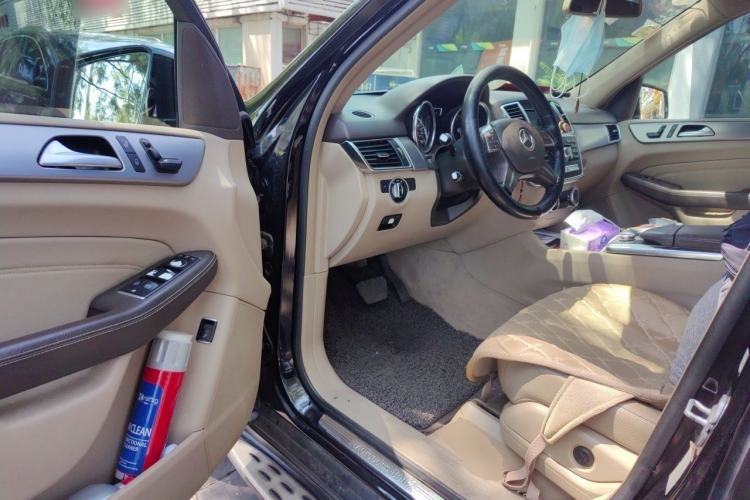 Used Mercedes-Benz M-Class 2014 ML 320 4MATIC Driver Seat