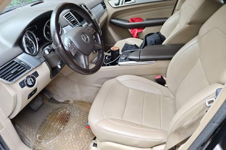 Used Mercedes-Benz M-Class 2014 ML 320 4MATIC Driver Seat