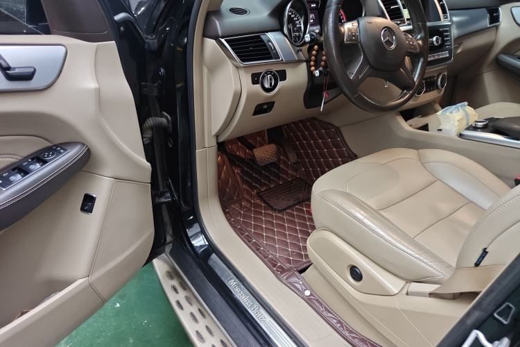 Used Mercedes-Benz M-Class 2014 ML 320 4MATIC Driver Seat