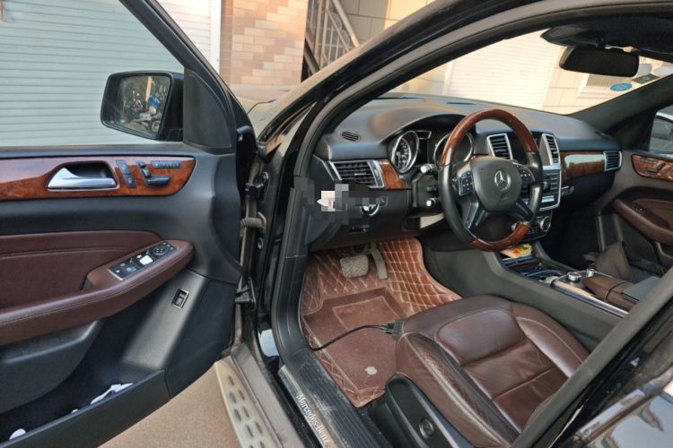 Used Mercedes-Benz M-Class 2014 ML 400 4MATIC Luxury Model Driver Seat