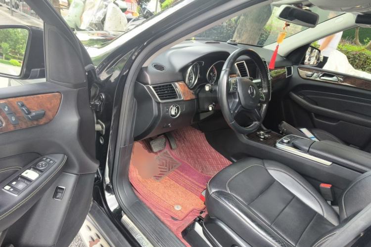 Used Mercedes-Benz M-Class 2014 ML 400 4MATIC Dynamic Model Driver Seat