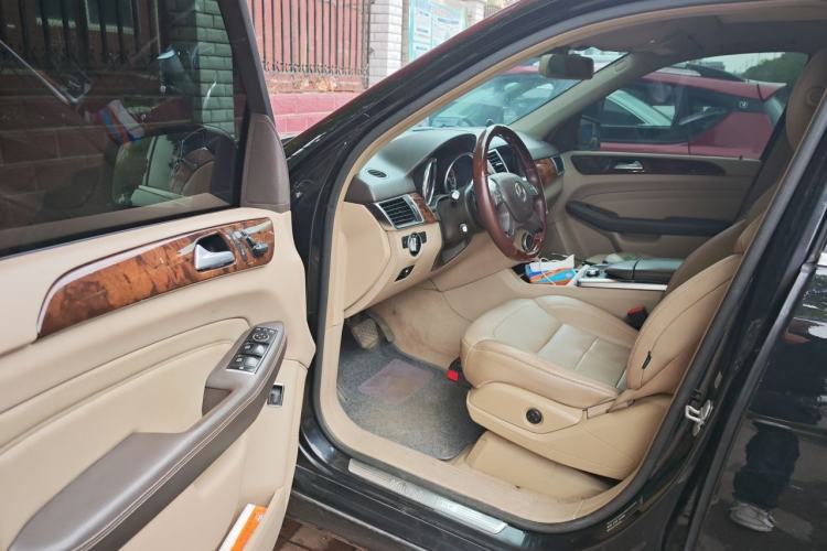 Used Mercedes-Benz M-Class 2014 ML 400 4MATIC Dynamic Model Driver Seat