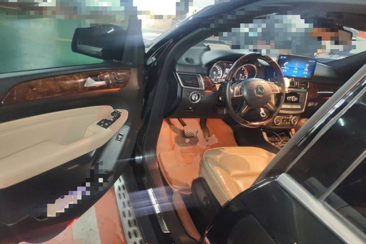 Used Mercedes-Benz M-Class 2014 ML 400 4MATIC Luxury Model Driver Seat