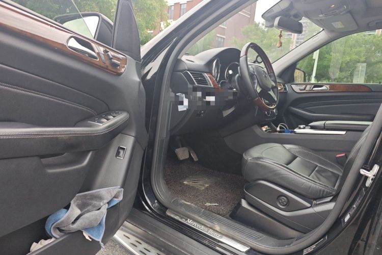 Used Mercedes-Benz M-Class 2014 ML 400 4MATIC Luxury Model Driver Seat