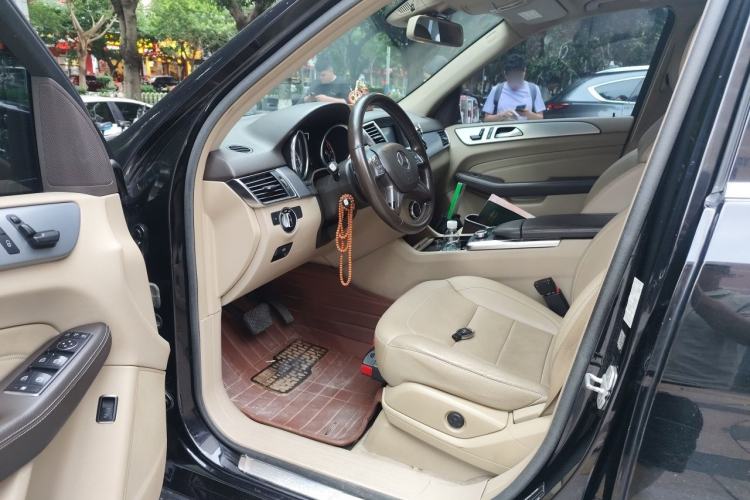 Used Mercedes-Benz M-Class 2014 ML 320 4MATIC Driver Seat