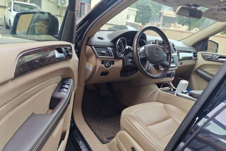 Used Mercedes-Benz M-Class  Driver Seat