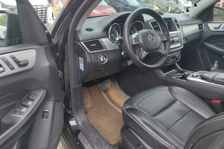 Used Mercedes-Benz M-Class 2014 ML 320 4MATIC Driver Seat