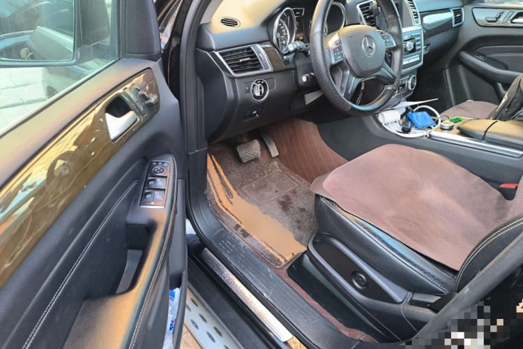 Used Mercedes-Benz M-Class 2014 ML 350 CDI 4MATIC Driver Seat