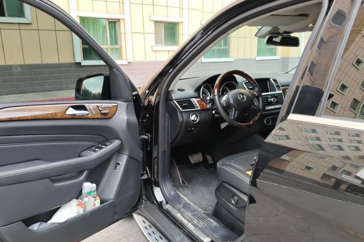 Used Mercedes-Benz M-Class 2014 ML 400 4MATIC Luxury Model Driver Seat