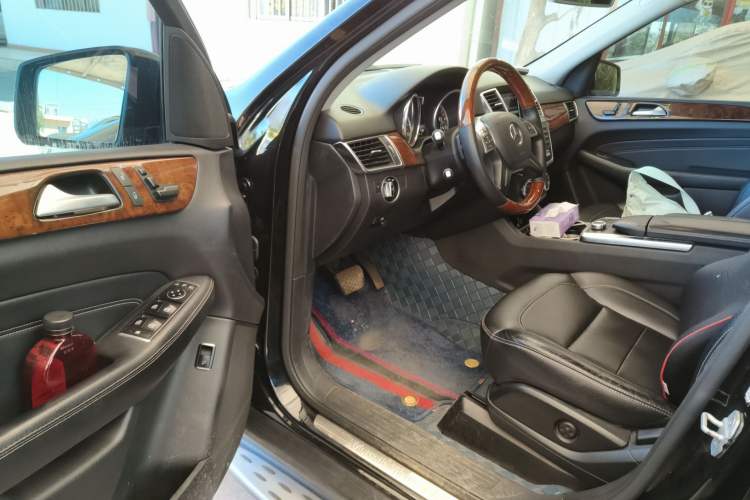 Used Mercedes-Benz M-Class 2014 ML 400 4MATIC Dynamic Model Driver Seat