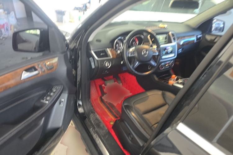 Used Mercedes-Benz M-Class 2014 ML 400 4MATIC Dynamic Model Driver Seat