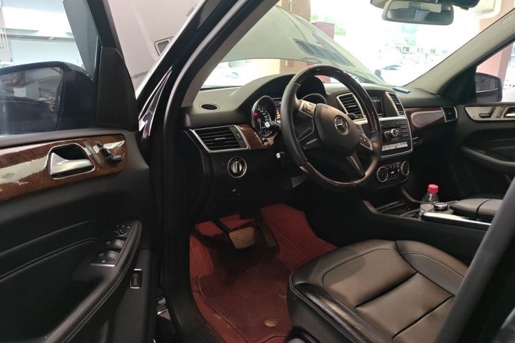 Used Mercedes-Benz M-Class 2014 ML 400 4MATIC Dynamic Model Driver Seat