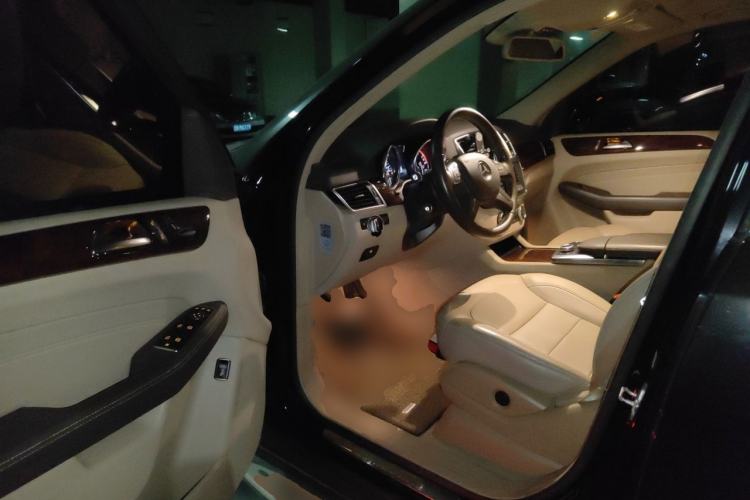Used Mercedes-Benz M-Class 2014 ML 400 4MATIC Dynamic Model Driver Seat