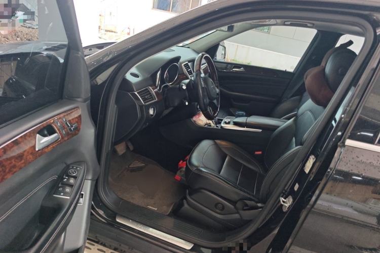 Used Mercedes-Benz M-Class 2014 ML 320 4MATIC Driver Seat