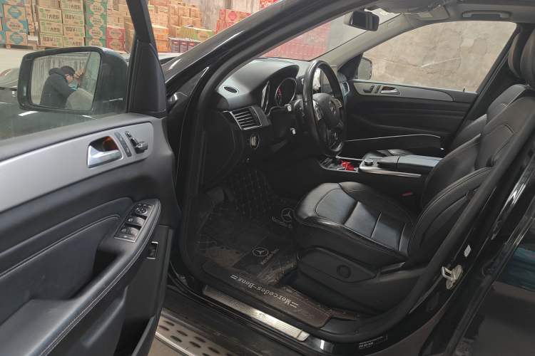 Used Mercedes-Benz M-Class 2014 ML 320 4MATIC Driver Seat