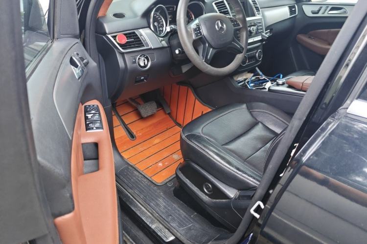Used Mercedes-Benz M-Class 2014 ML 320 4MATIC Driver Seat