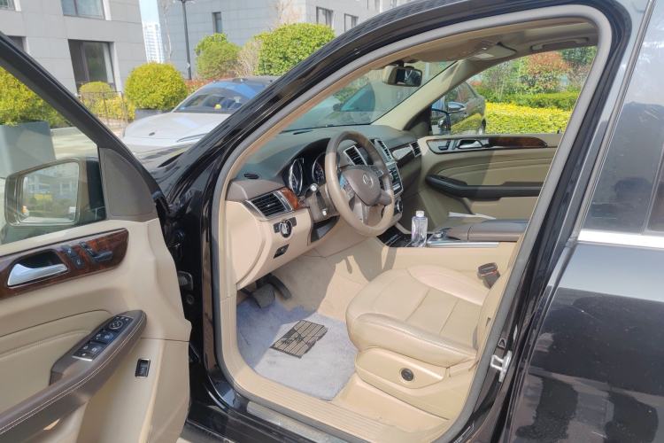 Used Mercedes-Benz M-Class 2014 ML 400 4MATIC Dynamic Model Driver Seat