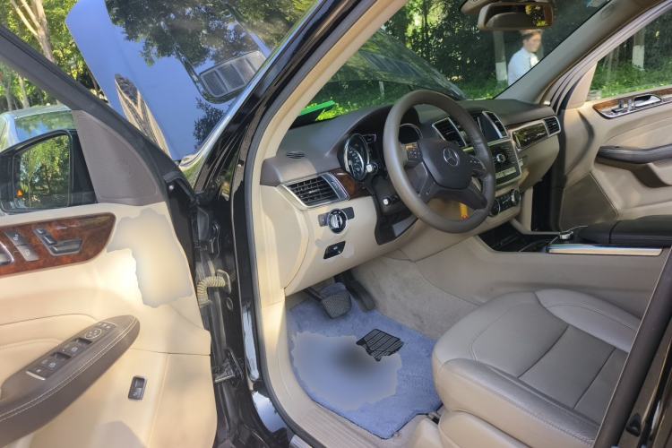 Used Mercedes-Benz M-Class 2014 ML 400 4MATIC Dynamic Model Driver Seat