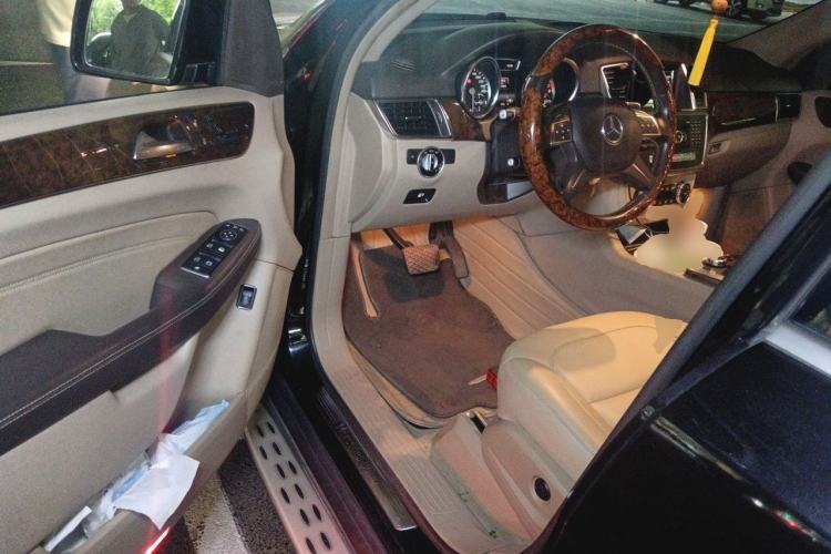 Used Mercedes-Benz M-Class 2014 ML 400 4MATIC Dynamic Model Driver Seat