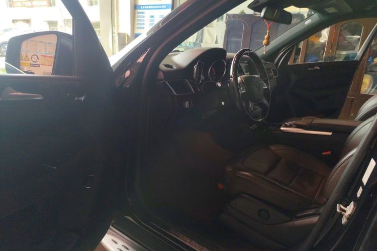 Used Mercedes-Benz M-Class 2014 ML 400 4MATIC Luxury Model Driver Seat