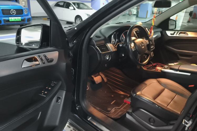 Used Mercedes-Benz M-Class 2014 ML 320 4MATIC Driver Seat