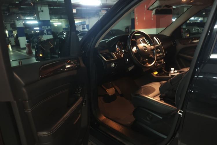 Used Mercedes-Benz M-Class 2014 ML 400 4MATIC Dynamic Model Driver Seat