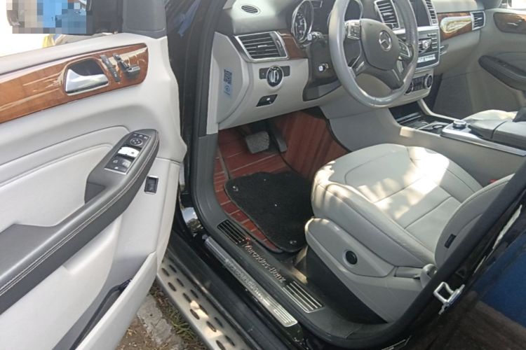 Used Mercedes-Benz M-Class 2014 ML 400 4MATIC Dynamic Model Driver Seat