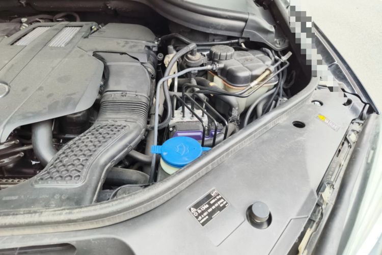 Used Mercedes-Benz M-Class 2014 ML 400 4MATIC Dynamic Model Engine Bay Left