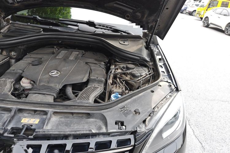 Used Mercedes-Benz M-Class 2014 ML 400 4MATIC Dynamic Model Engine Bay Left