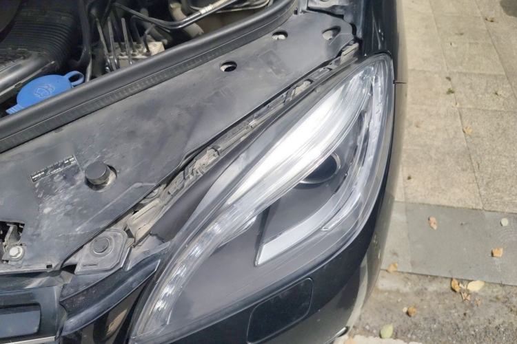 Used Mercedes-Benz M-Class 2014 ML 400 4MATIC Luxury Model Engine Bay Left