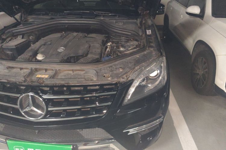 Used Mercedes-Benz M-Class 2014 ML 400 4MATIC Dynamic Model Engine Bay Left