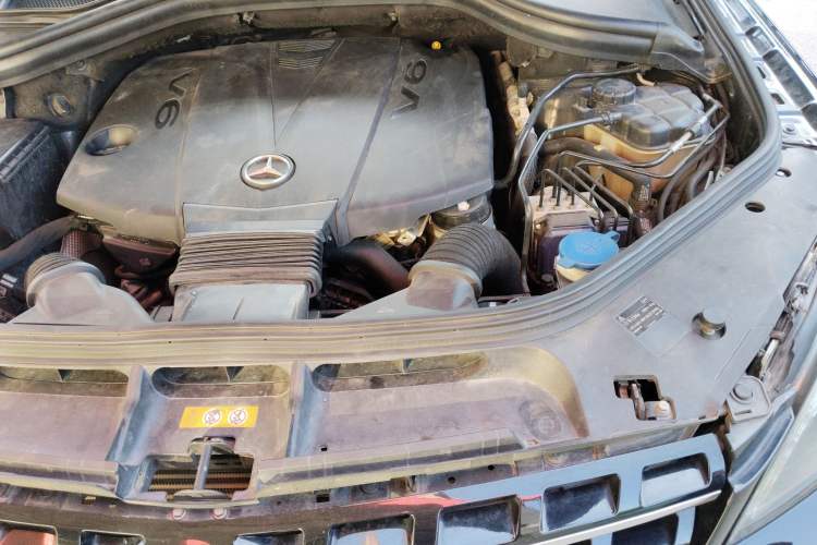 Used Mercedes-Benz M-Class 2014 ML 350 CDI 4MATIC Engine Bay Left
