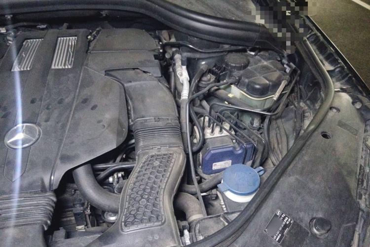 Used Mercedes-Benz M-Class 2014 ML 400 4MATIC Dynamic Model Engine Bay Left